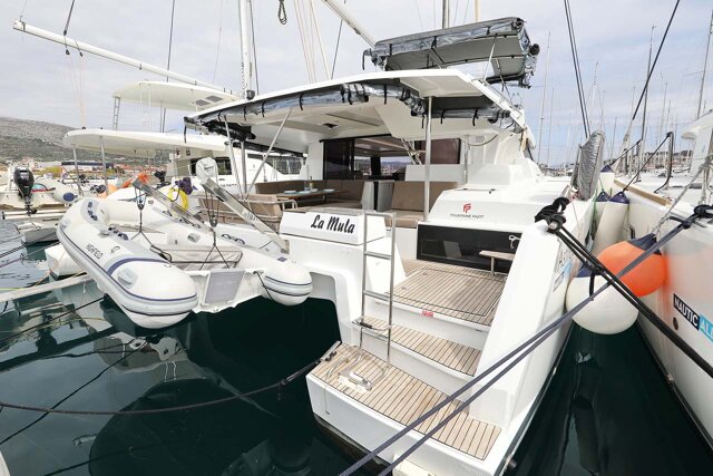 Fountaine Pajot Astrea 42 - 4 + 2 cab. La Mula